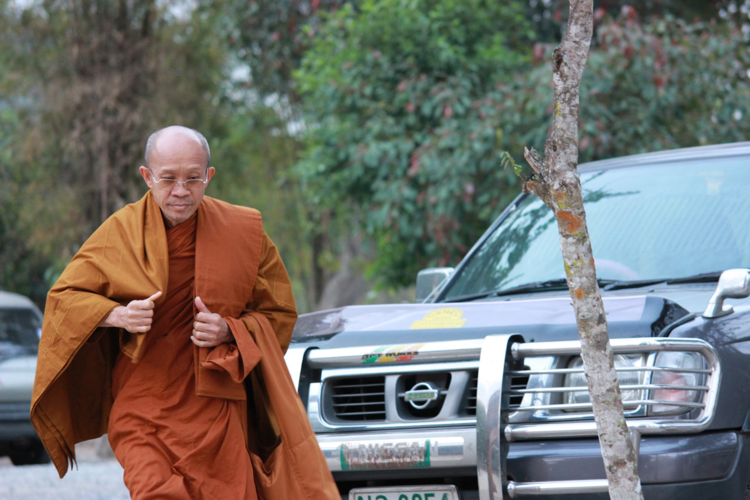 พระพุทธยานันทภิกขุหลวงพ่อมหาดิเรกพุทธยานันโทDirekSaksithDevaNandaดิเรกศักดิ์สิทธิ์นวัตกรรมการเจริญสติแบบเคลื่อนไหวแนวหลวงพ่อเทียนจิตตสุโภBuddhismVipassanaวิปัสสนาศาสนาพุทธพุทธศาสนา Dynamic Meditationนวัตกรรมแห่งสติmindfulnessclubชมรมคนรักสติพลิกใจให้ตื่นรู้เซนสยามนาโนแห่งมหาสติวัดพระธาตุแสงเทียนแพร่